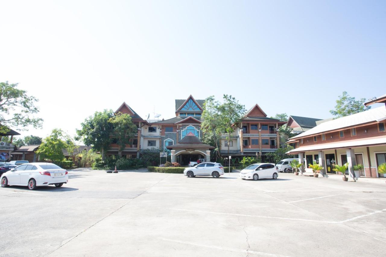100 Islands Resort & Spa Сураттхани Экстерьер фото